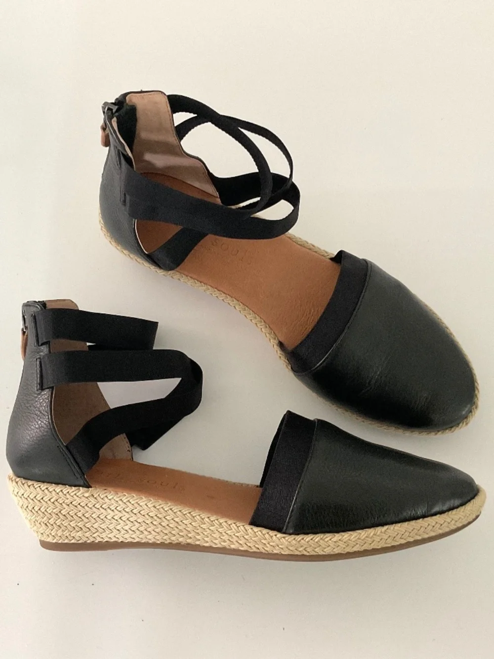 GENTLE SOULS by KENNETH COLE Noa Beth Black Leather Espadrille Sandals Size 8.5